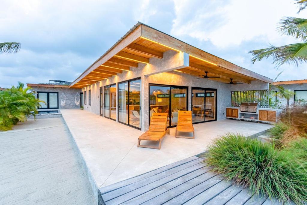 Vila Seabird Luxury Dwellings Placencia Exteriér fotografie